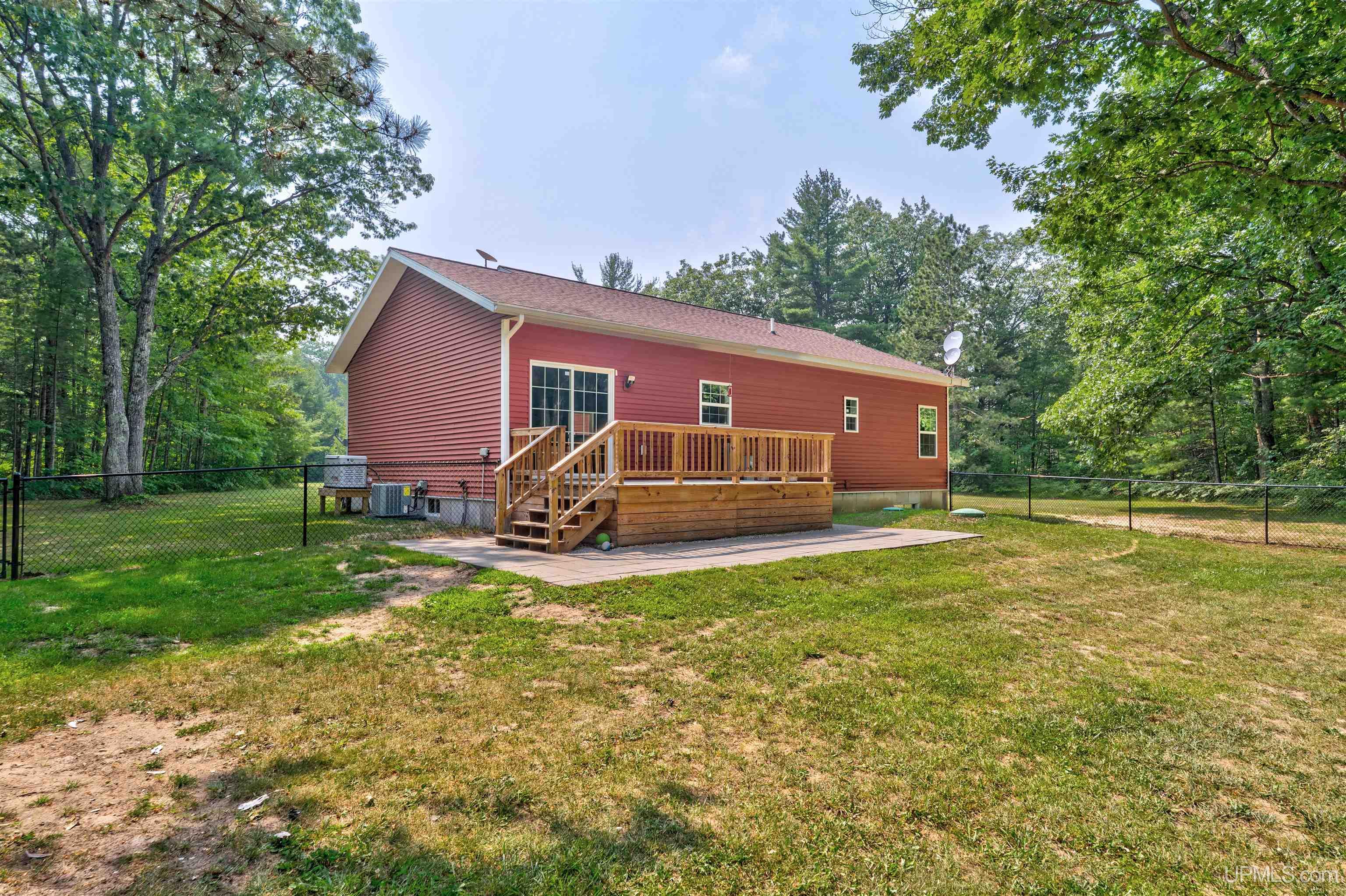 9048 .25 Road Garden, MI 49835 - Photo 10 of 49