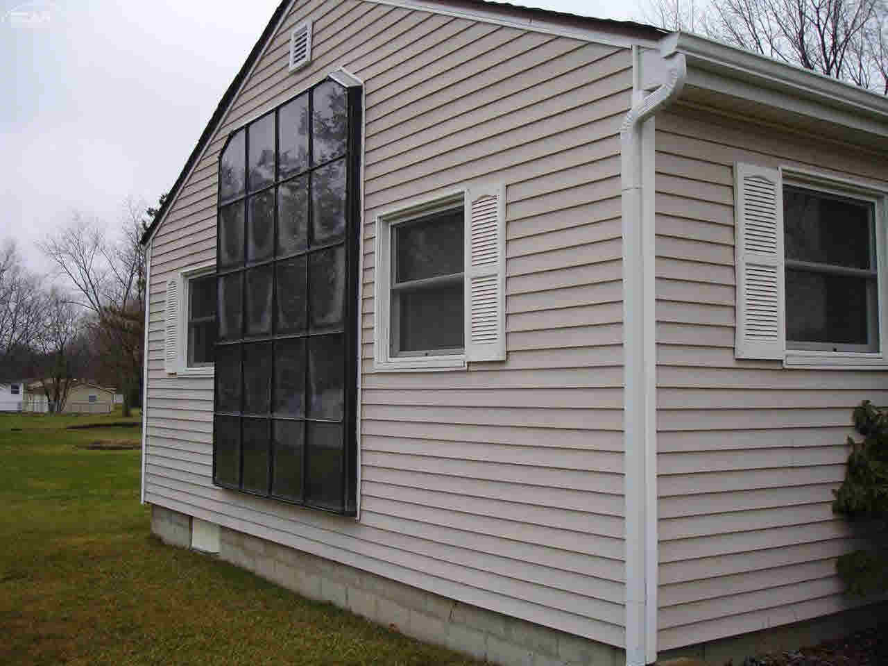 7345 Elms Road Flushing, MI 48433 - Photo 19 of 25 21255261-18.JPG