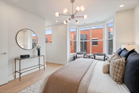 $2,100,000 | 2329 North Cambridge Avenue, Unit C, Chicago, IL 60614