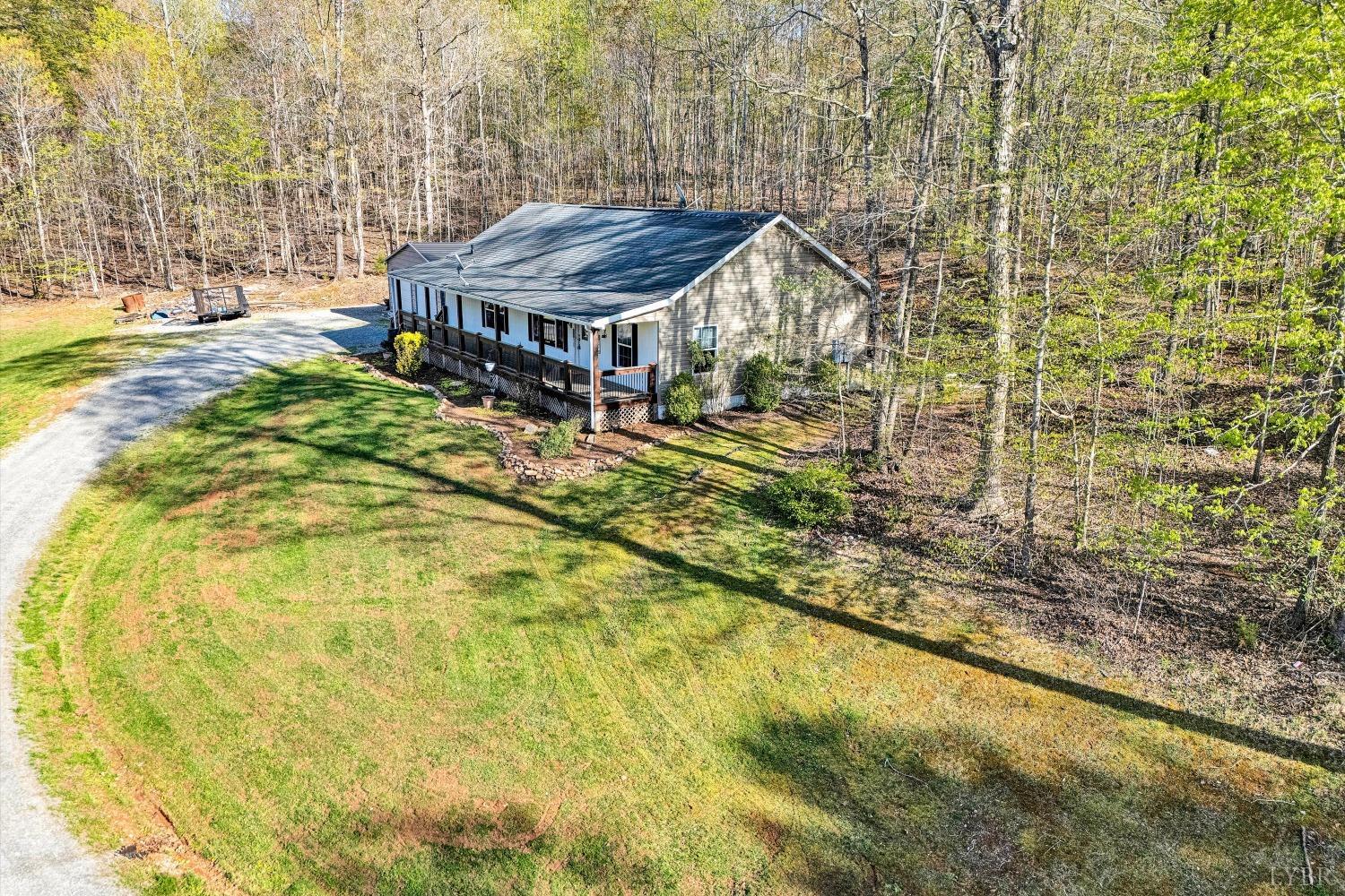 3136 White House Road Moneta, VA 24121 - Photo 3 of 46