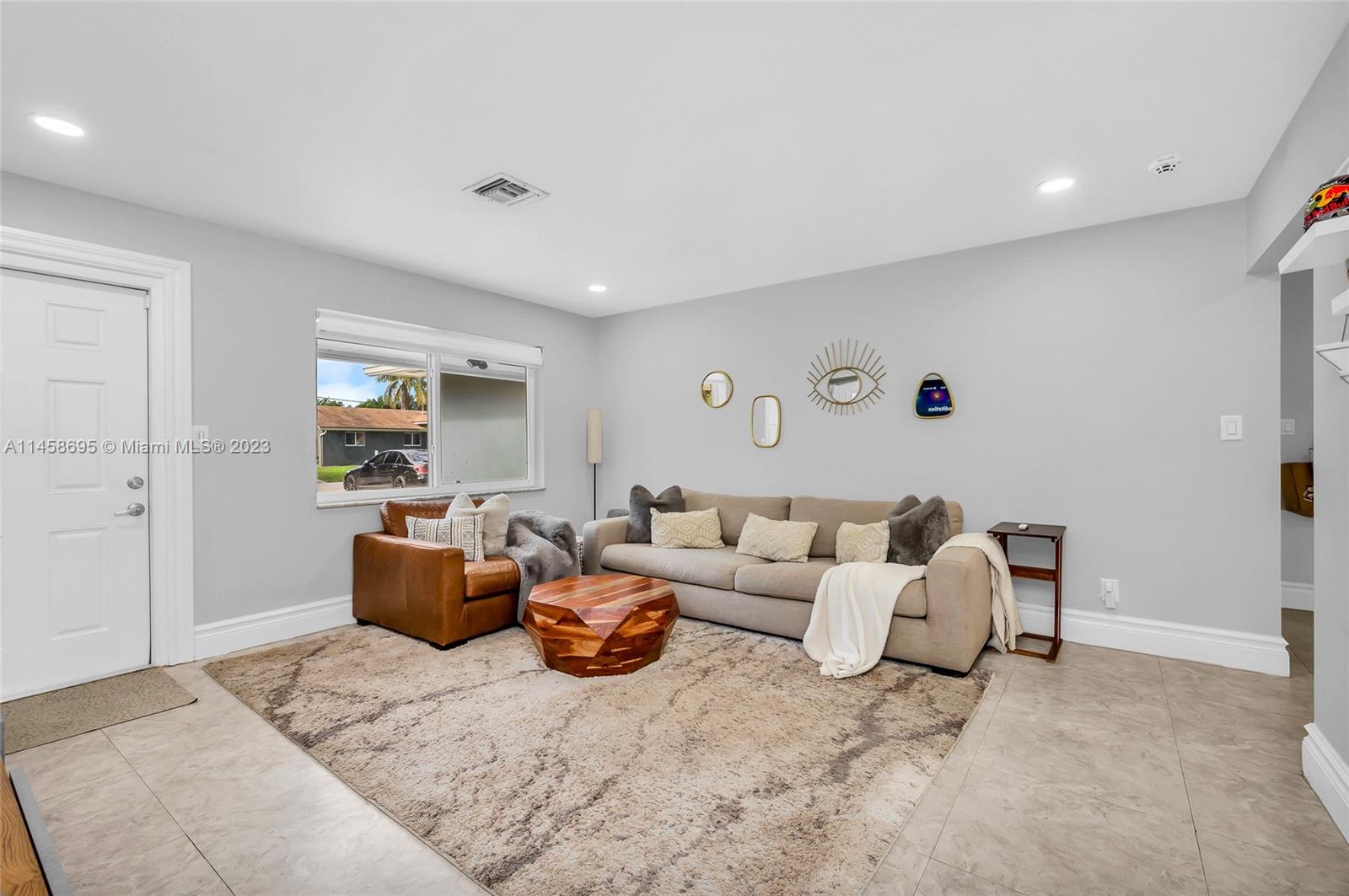 2819 Worcester Road Lake Worth, FL 33462 - Photo 8 of 26 Gallery Image 8