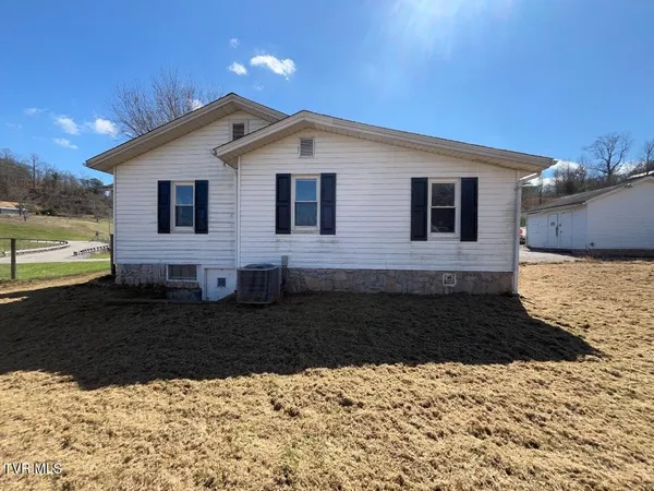 $160,000 | 137 Crestview Drive, Fall Branch, TN 37656
