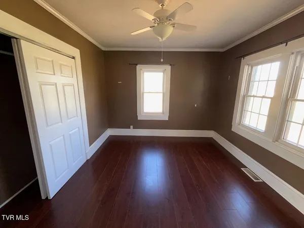 $160,000 | 137 Crestview Drive, Fall Branch, TN 37656