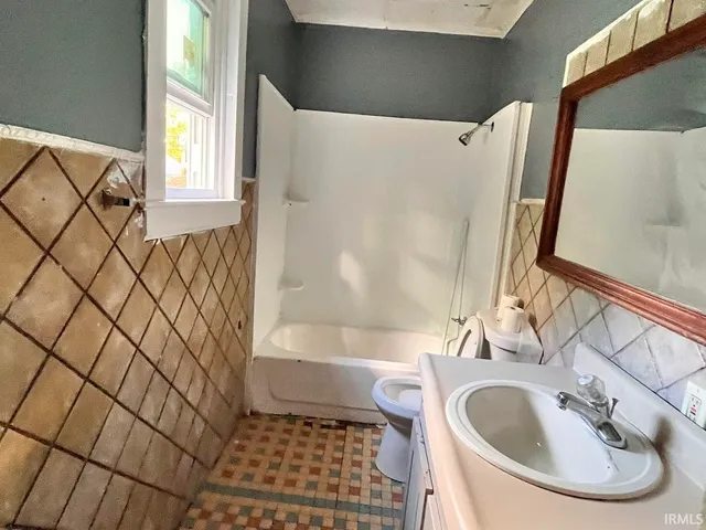 $125,000 | 435 Washington Street, Logansport, IN 46947