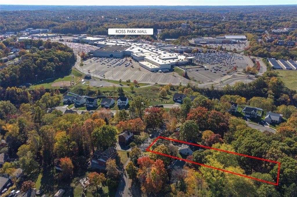 206 Pittview Road Pittsburgh, PA 15237 - Photo 5 of 46 Ross Park Mall in view.