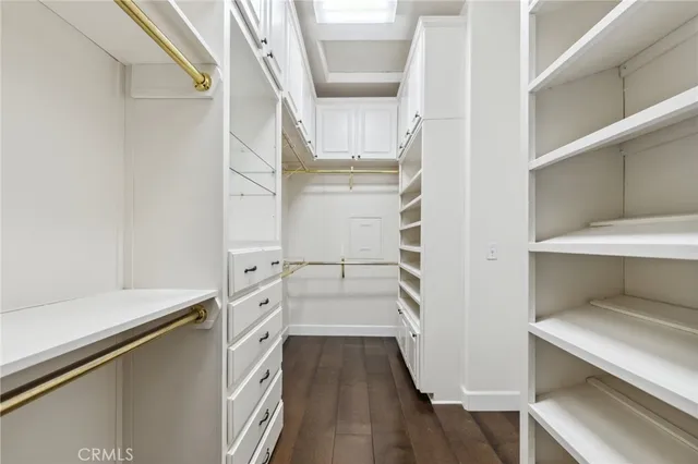 a view of a window in a room