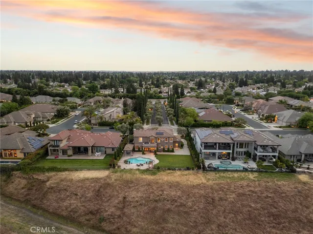 $1,399,000 | 4918 West Bluff Avenue, Fresno, CA 93722