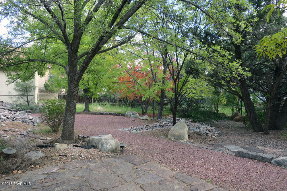 1807 Thumb Butte Road Prescott, AZ 86305 - Photo 39 of 41 Rear Landscaping