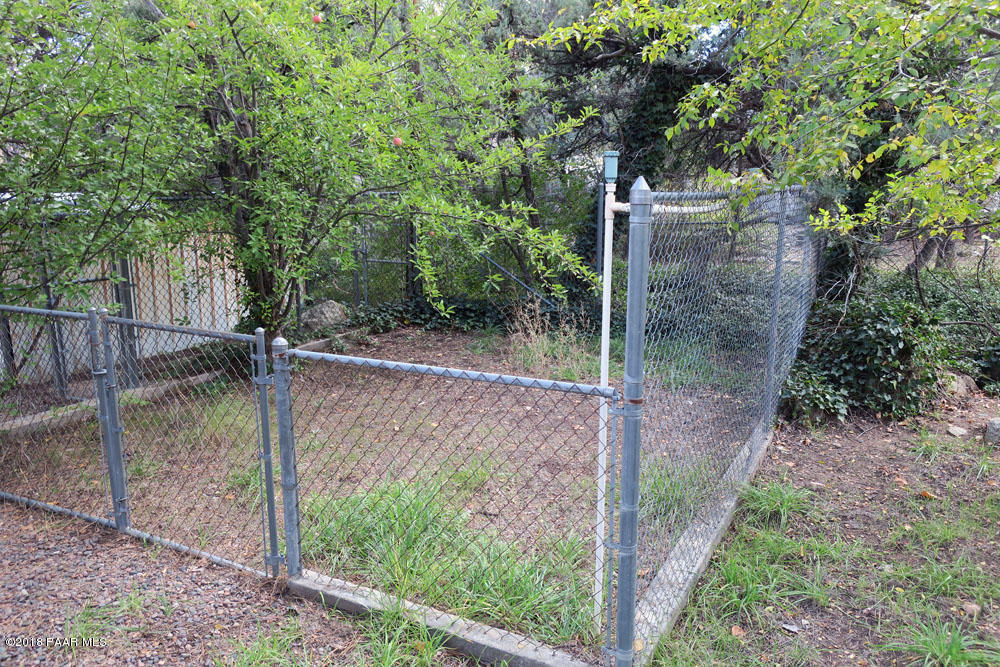 1807 Thumb Butte Road Prescott, AZ 86305 - Photo 40 of 41 Dog Run