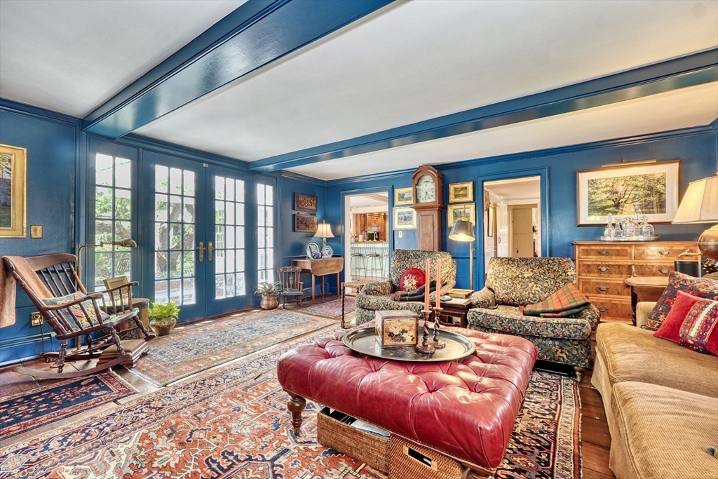 360 Dover Road Westwood, MA 02090 - Photo 9 of 41