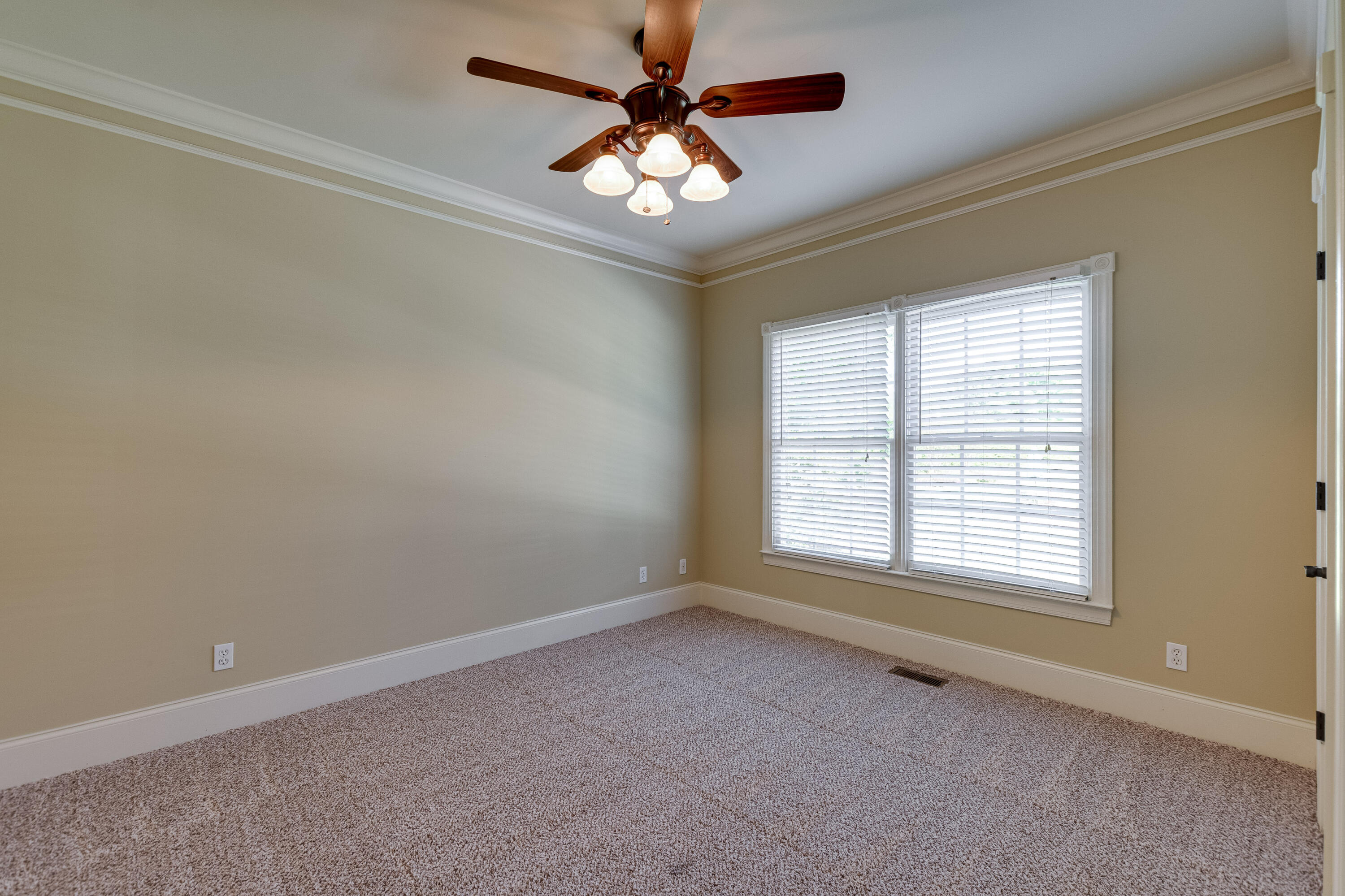 6403 Knightsbridge Road, Unit 36 Hixson, TN 37343 - Photo 25 of 39 E449A85D-33EF-4A75-836B-4144FCB8250B