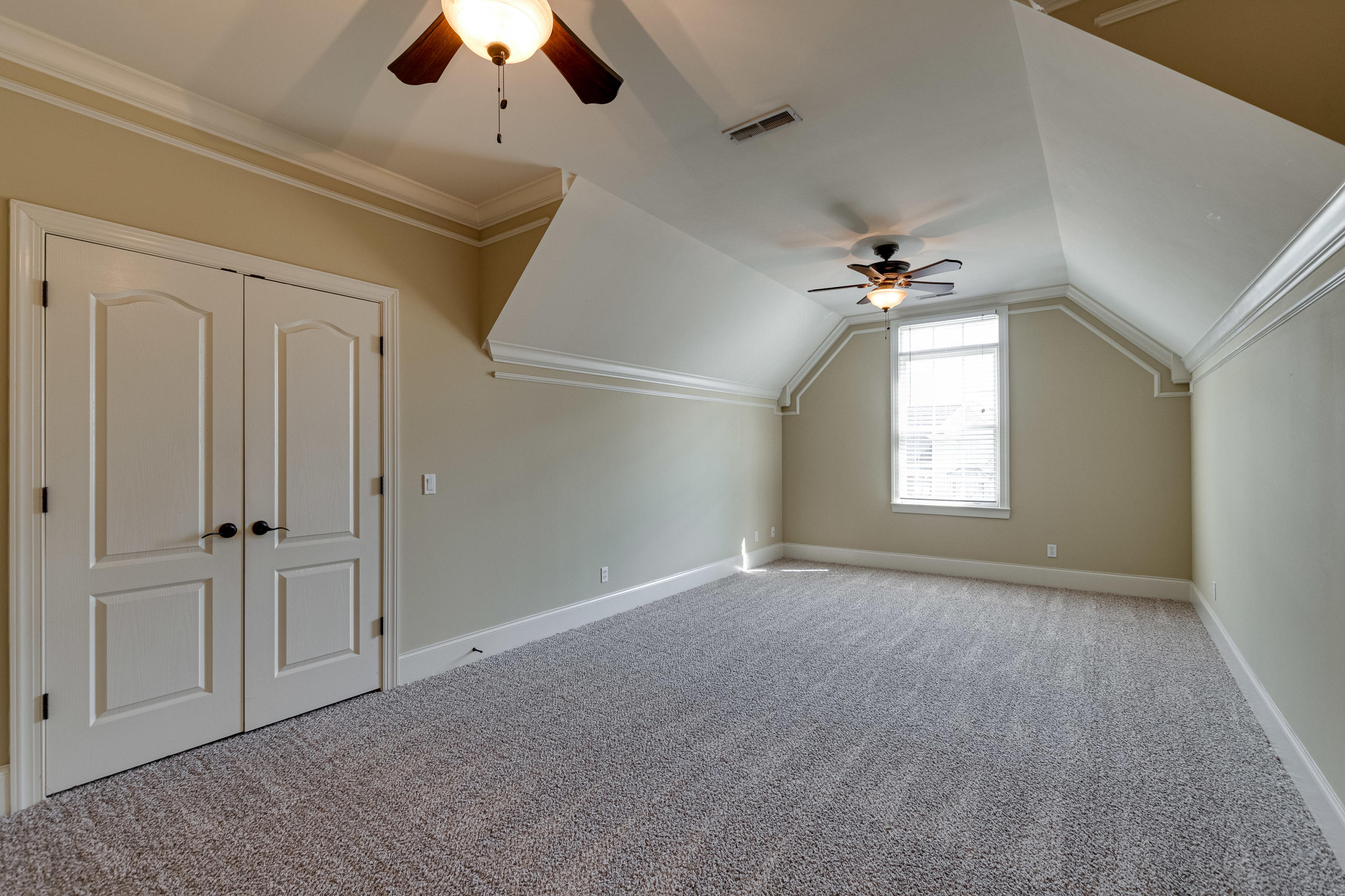 6403 Knightsbridge Road, Unit 36 Hixson, TN 37343 - Photo 29 of 39 CE8A8988-7C02-4714-B477-41271CE6E536