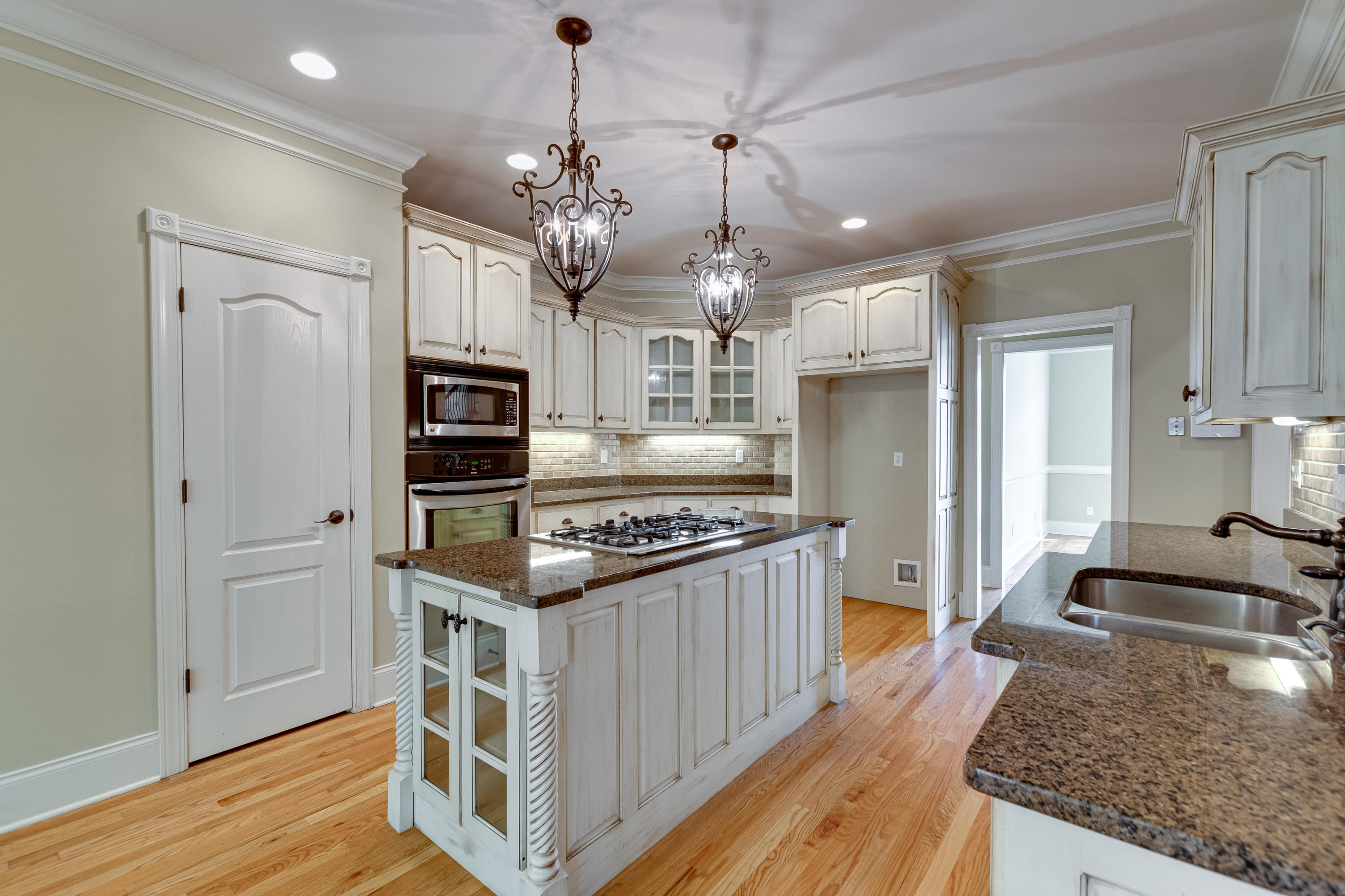 6403 Knightsbridge Road, Unit 36 Hixson, TN 37343 - Photo 10 of 39 E63331F8-BD17-4956-96CB-B44E3FDD5D7D