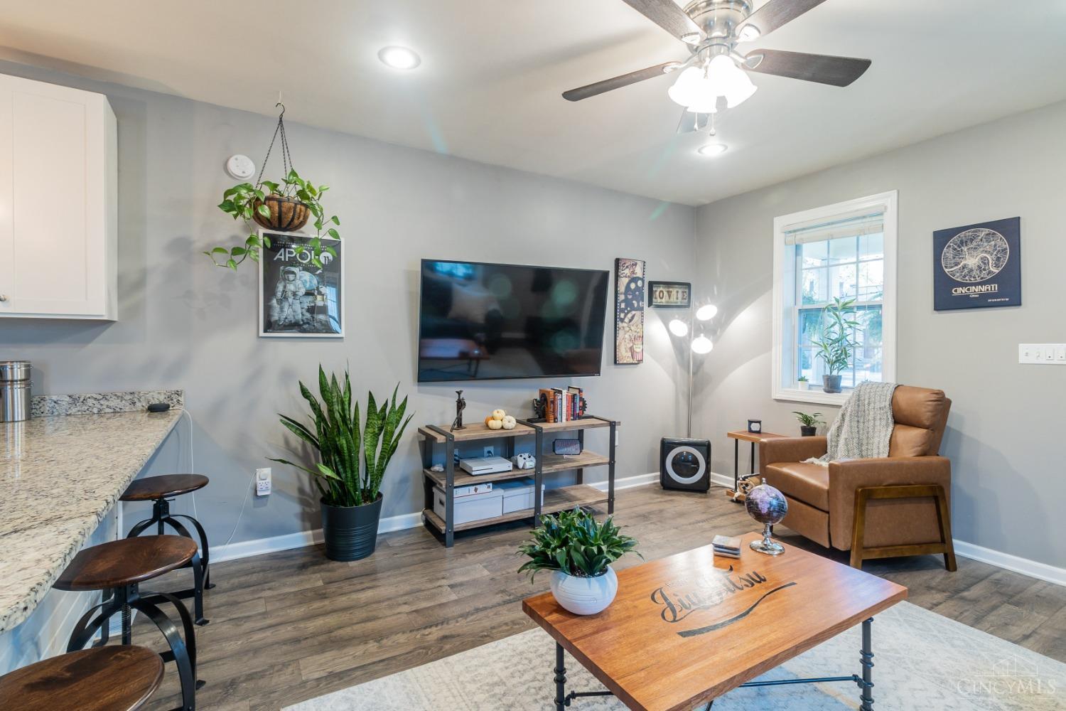 3434 Brotherton Road Cincinnati, OH 45209 - Photo 8 of 22 Gallery Image 8
