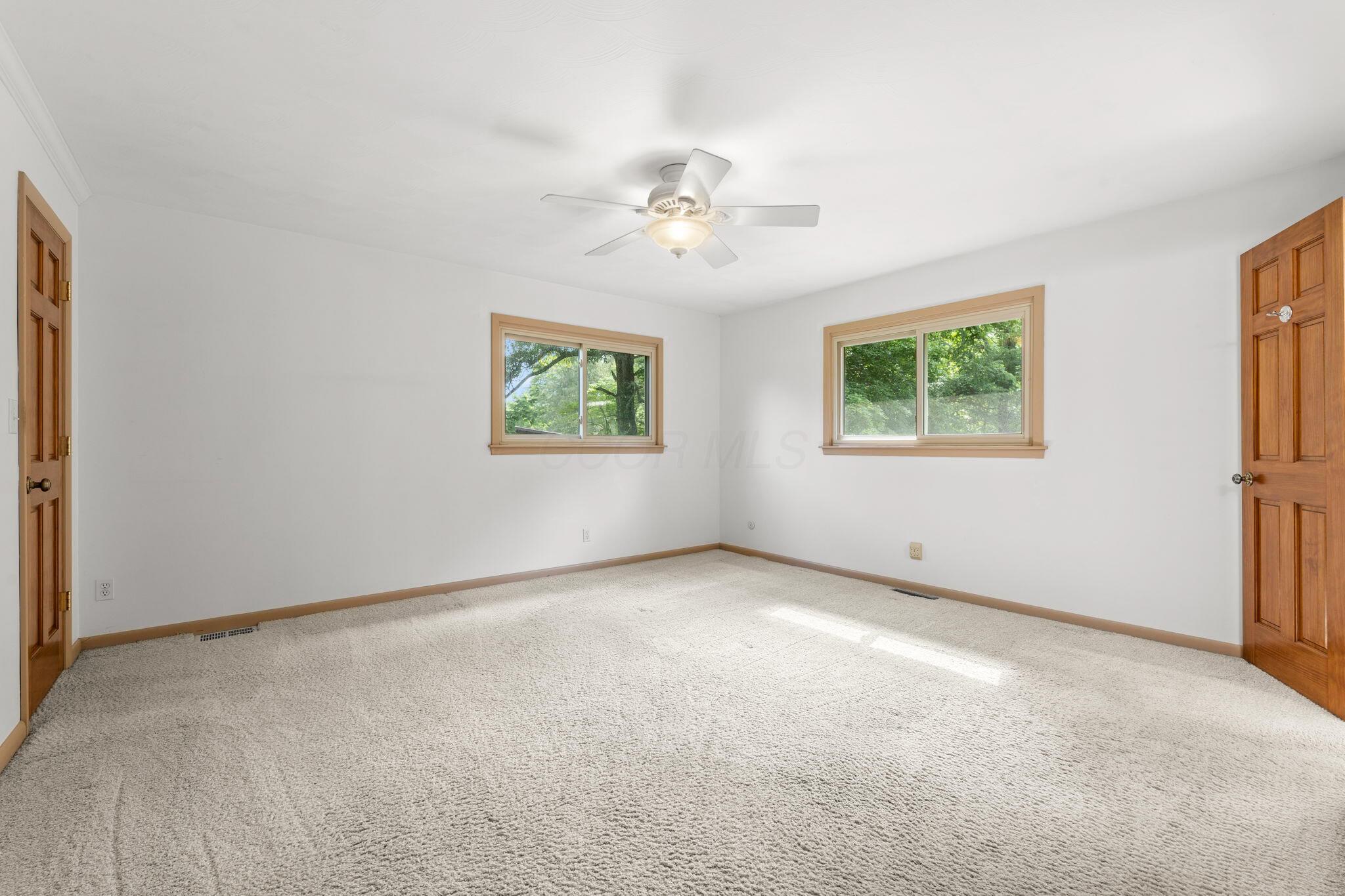 926 South Hempstead Road Westerville, OH 43081 - Photo 17 of 58 Primary Suite