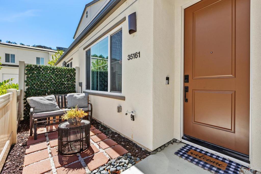 35161 Grove Trail Fallbrook, CA 92028 - Photo 5 of 38