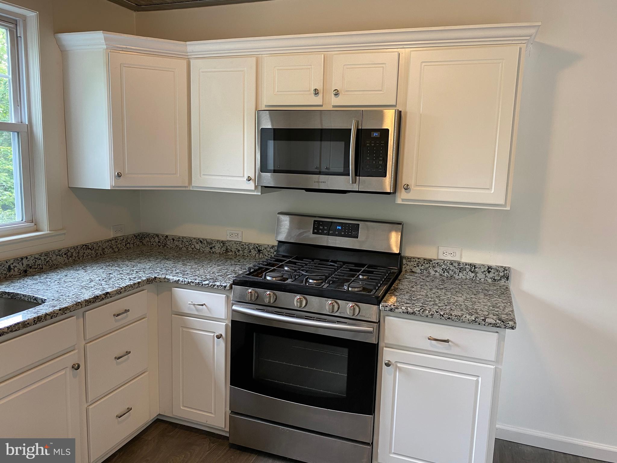 128 Mill Road Norristown, PA 19401 - Photo 4 of 18 Gallery Image 4