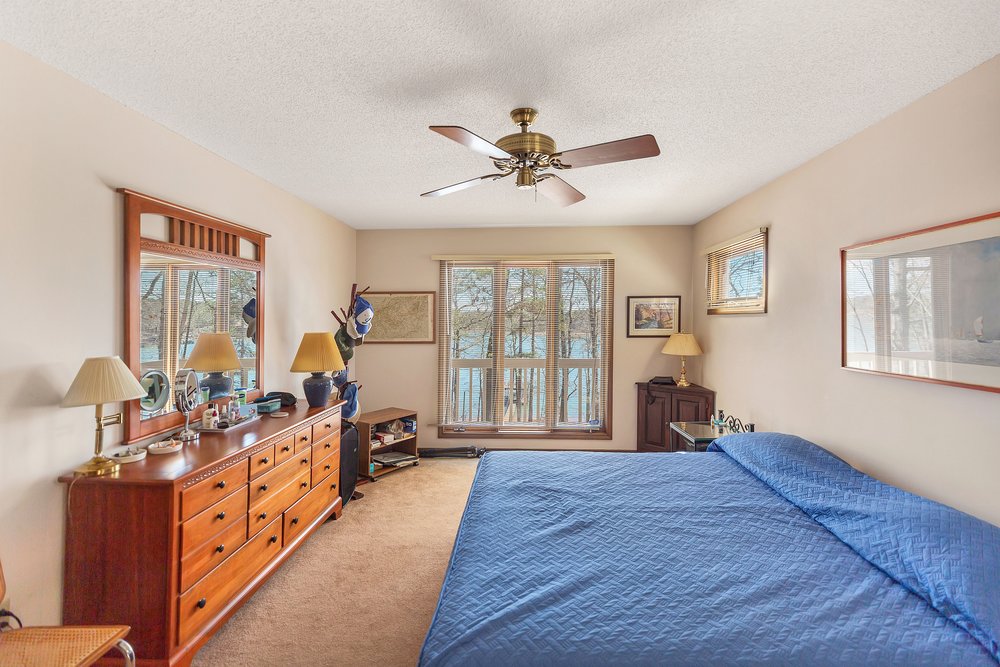 738 Seminole Point Road Fair Play, SC 29643 - Photo 23 of 46 Gallery Image 23