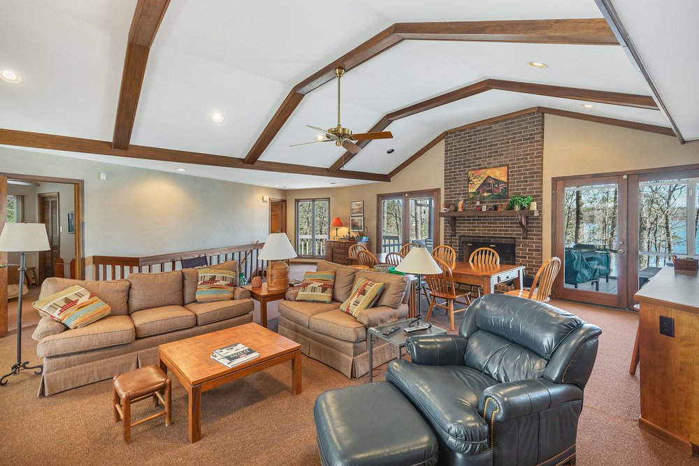 738 Seminole Point Road Fair Play, SC 29643 - Photo 8 of 46 Gallery Image 8