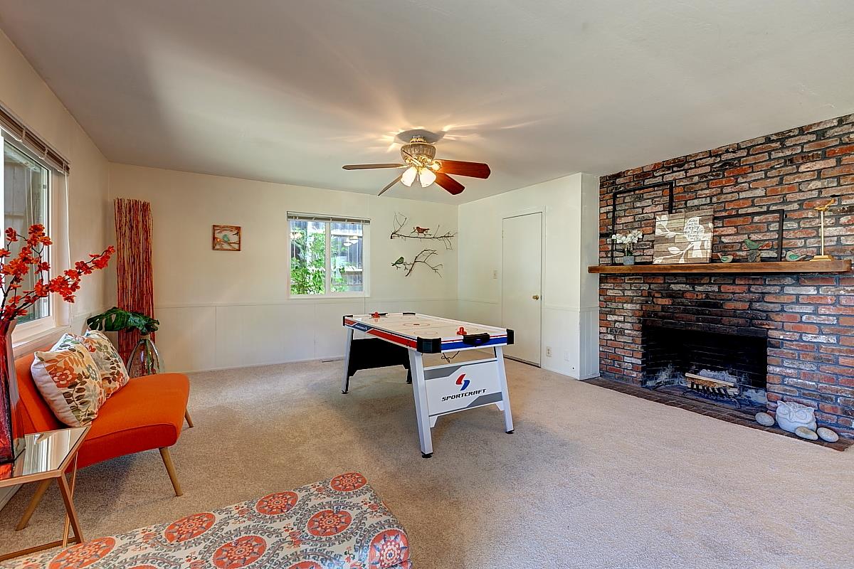2216 Hansen Road Hayward, CA 94541 - Photo 8 of 32 Gallery Image 8