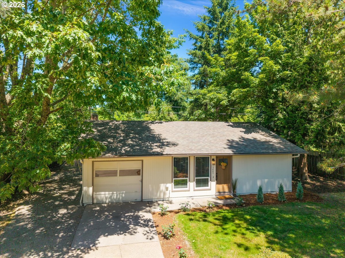 13445 Southwest Evergreen Street Beaverton, OR 97005 - Photo 4 of 31