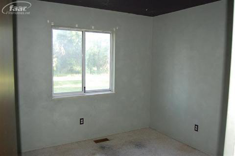 10111 Beecher Road Flushing, MI 48433 - Photo 13 of 14 20132465-12.JPG