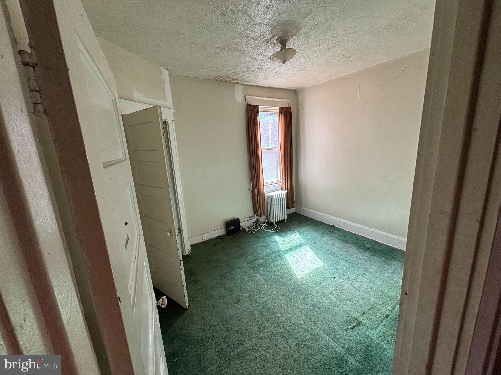 2925 Kirk Avenue Baltimore, MD 21218 - Photo 16 of 28