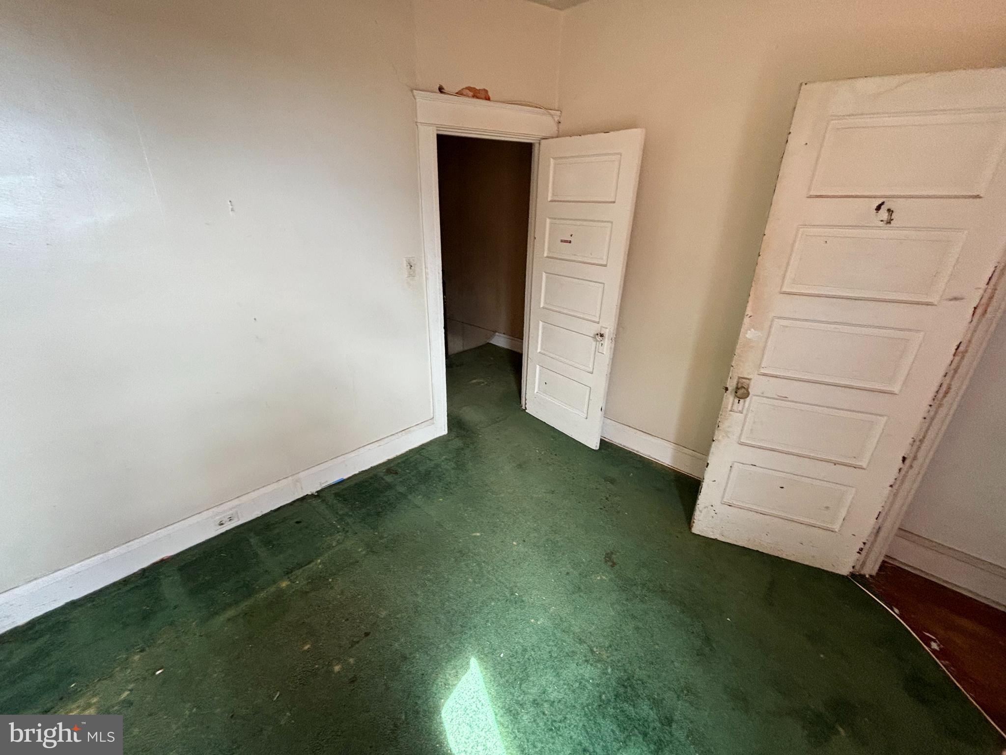 2925 Kirk Avenue Baltimore, MD 21218 - Photo 19 of 28