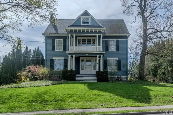 $429,900 | 10 Brattle Road, Syracuse, NY 13203