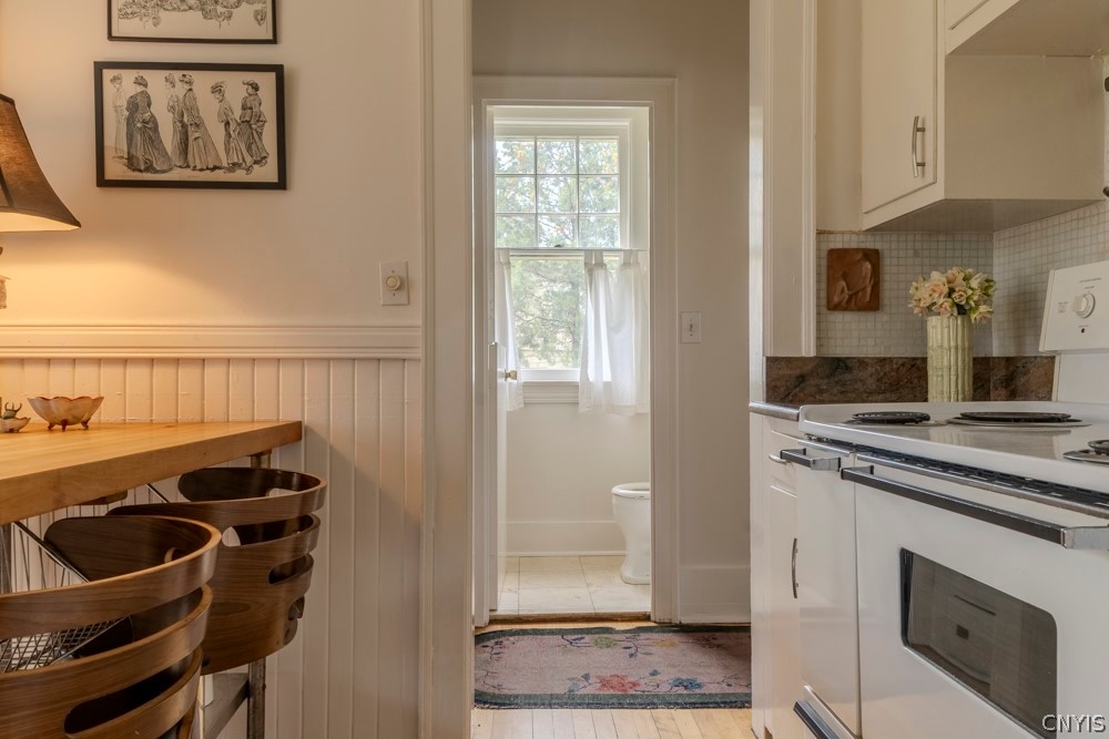 10 Brattle Road Syracuse, NY 13203 - Photo 17 of 34