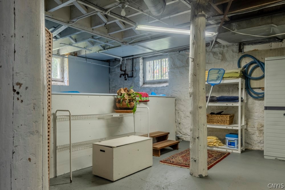 10 Brattle Road Syracuse, NY 13203 - Photo 20 of 34