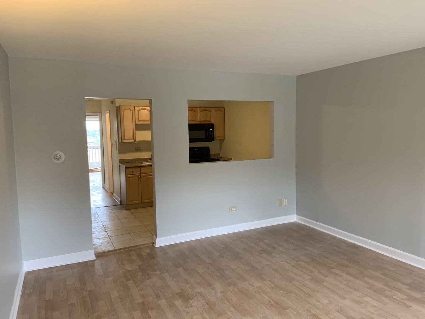 821 Bode Road, Unit 13 Elgin, IL 60120 - Photo 3 of 10