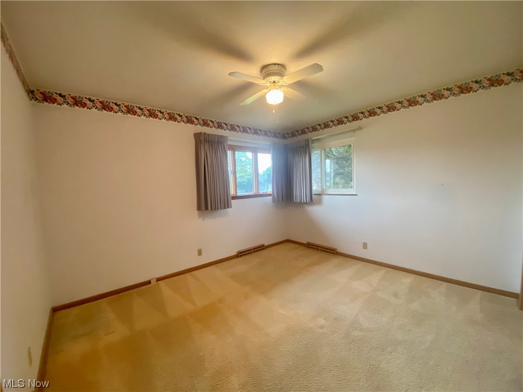8690 Banner Lane Parma, OH 44129 - Photo 14 of 29