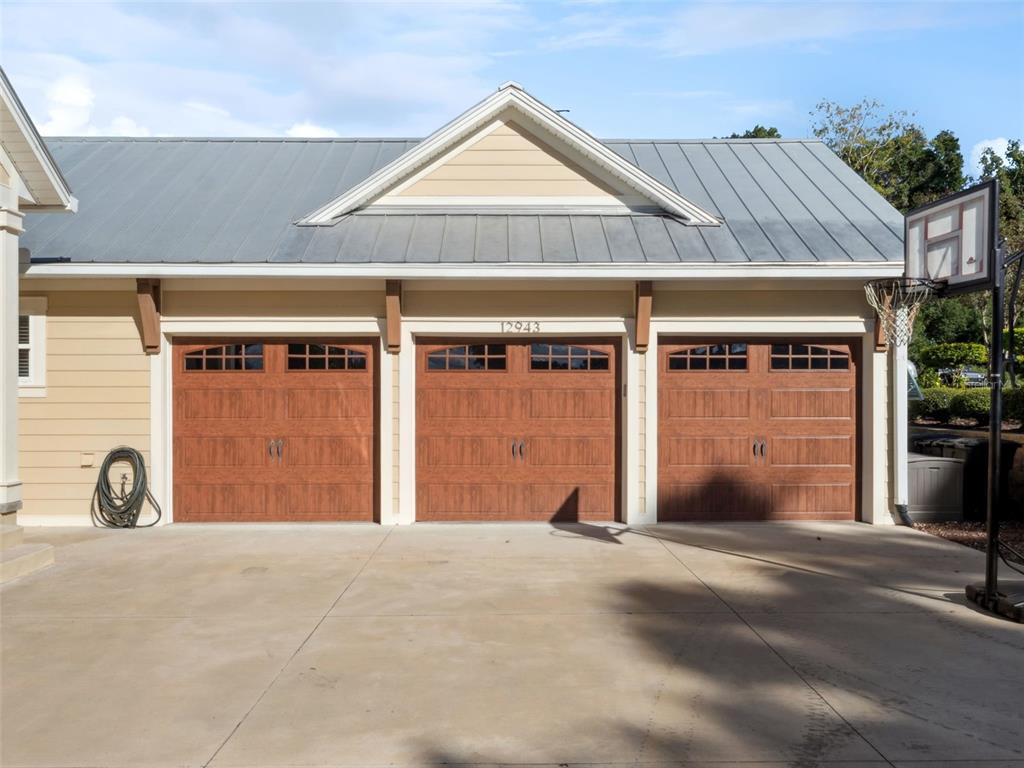 12943 Southeast Sunset Harbor Road Weirsdale, FL 32195 - Photo 11 of 65