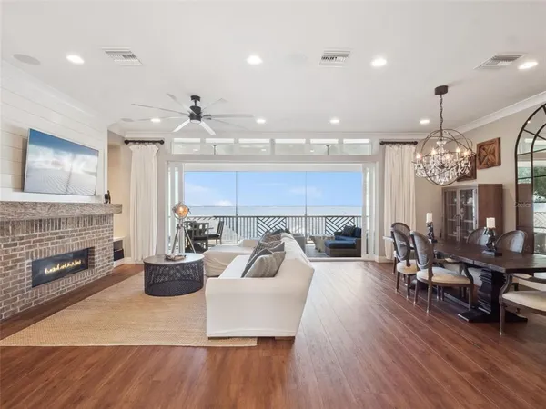 $1,999,999 | 12943 Southeast Sunset Harbor Road, Weirsdale, FL 32195