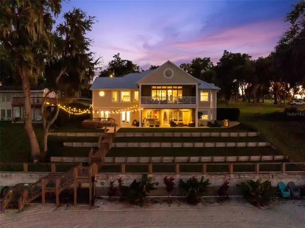 $1,999,999 | 12943 Southeast Sunset Harbor Road, Weirsdale, FL 32195