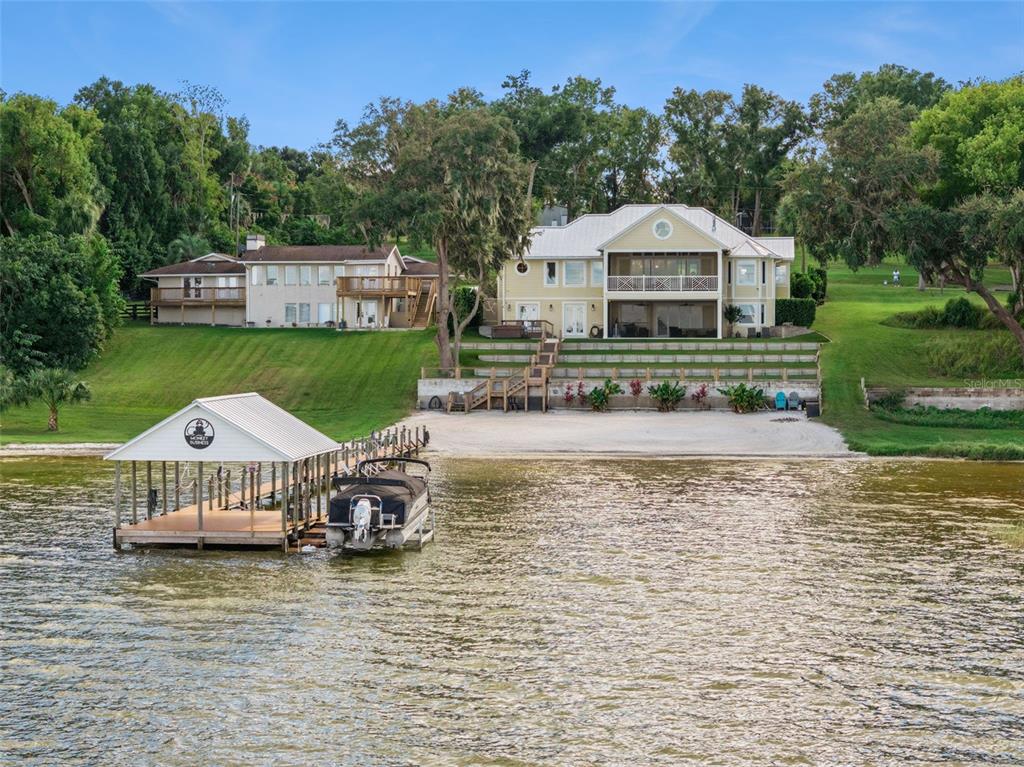 12943 Southeast Sunset Harbor Road Weirsdale, FL 32195 - Photo 3 of 65