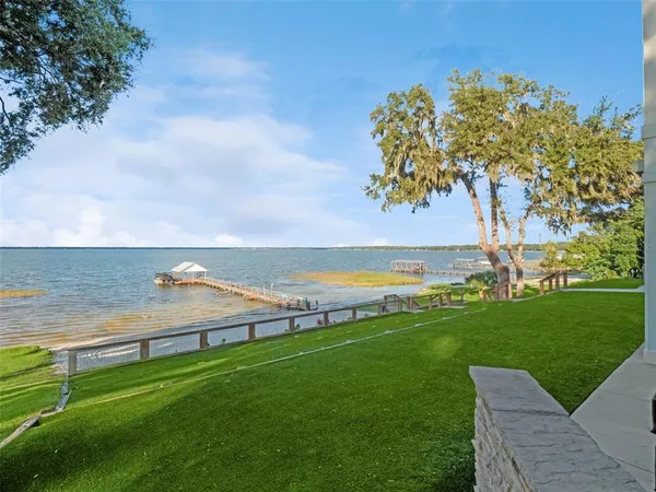 $1,999,999 | 12943 Southeast Sunset Harbor Road, Weirsdale, FL 32195