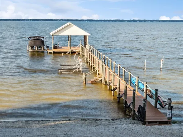 $1,999,999 | 12943 Southeast Sunset Harbor Road, Weirsdale, FL 32195