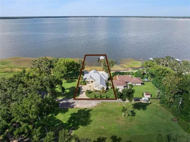 $2,490,000 | 12943 Southeast Sunset Harbor Road, Weirsdale, FL 32195