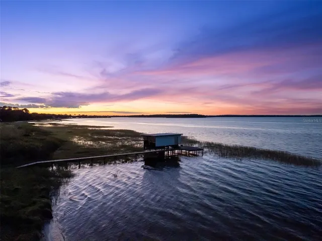 $2,100,000 | 12943 Southeast Sunset Harbor Road, Weirsdale, FL 32195