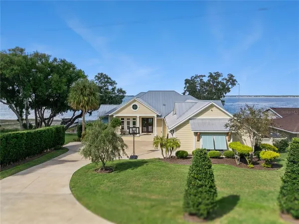 $1,999,999 | 12943 Southeast Sunset Harbor Road, Weirsdale, FL 32195