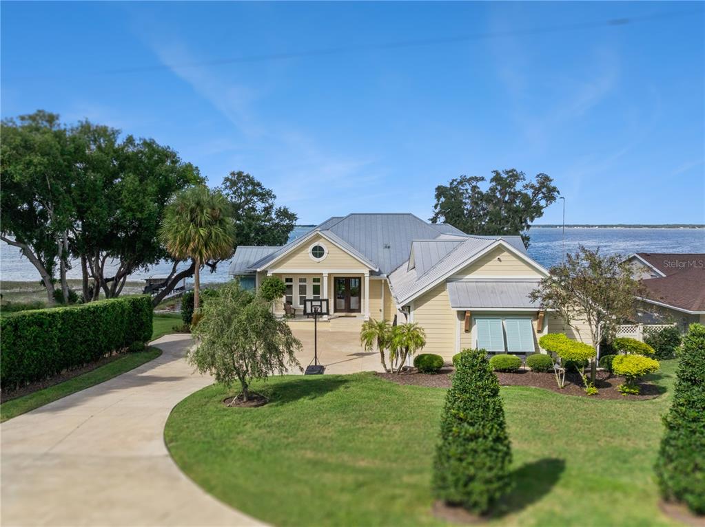 12943 Southeast Sunset Harbor Road Weirsdale, FL 32195 - Photo 9 of 65