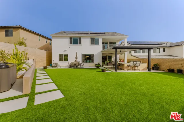 $2,400,000 | 11713 Toyon Drive, Chatsworth, CA 91311