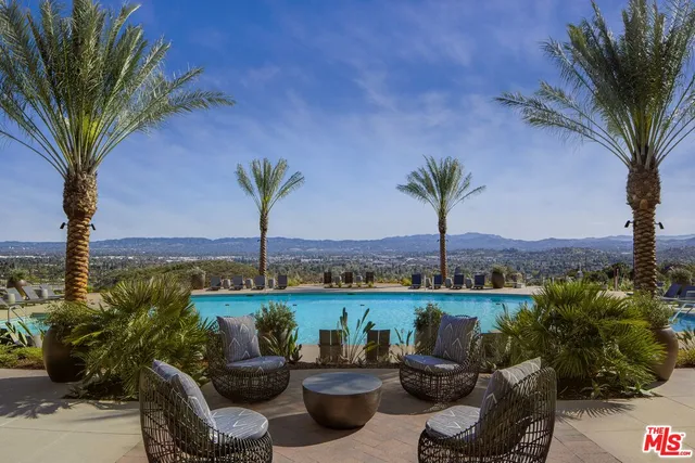 $2,400,000 | 11713 Toyon Drive, Chatsworth, CA 91311