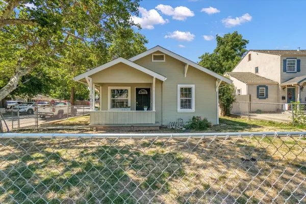 $324,500 | 3472 12th Avenue, Sacramento, CA 95817