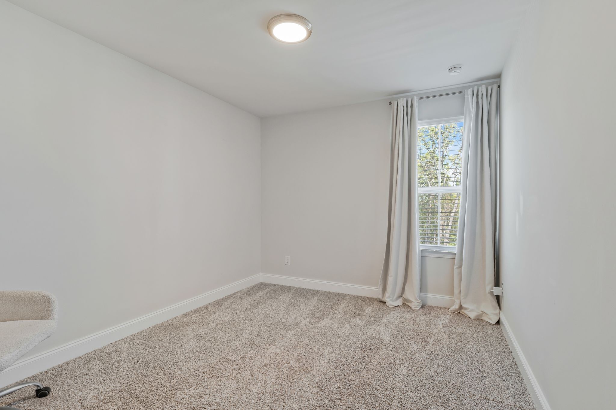 4669 Ridge Bend Drive Nashville, TN 37207 - Photo 19 of 33 an empty room with a empty space and a window