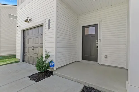 $415,000 | 4669 Ridge Bend Drive, Nashville, TN 37207