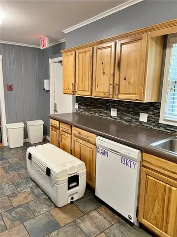 $255,000 | 2006 South Elm Street, Pittsburg, KS 66762