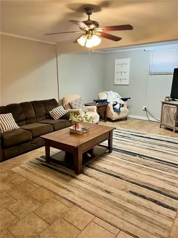 $255,000 | 2006 South Elm Street, Pittsburg, KS 66762